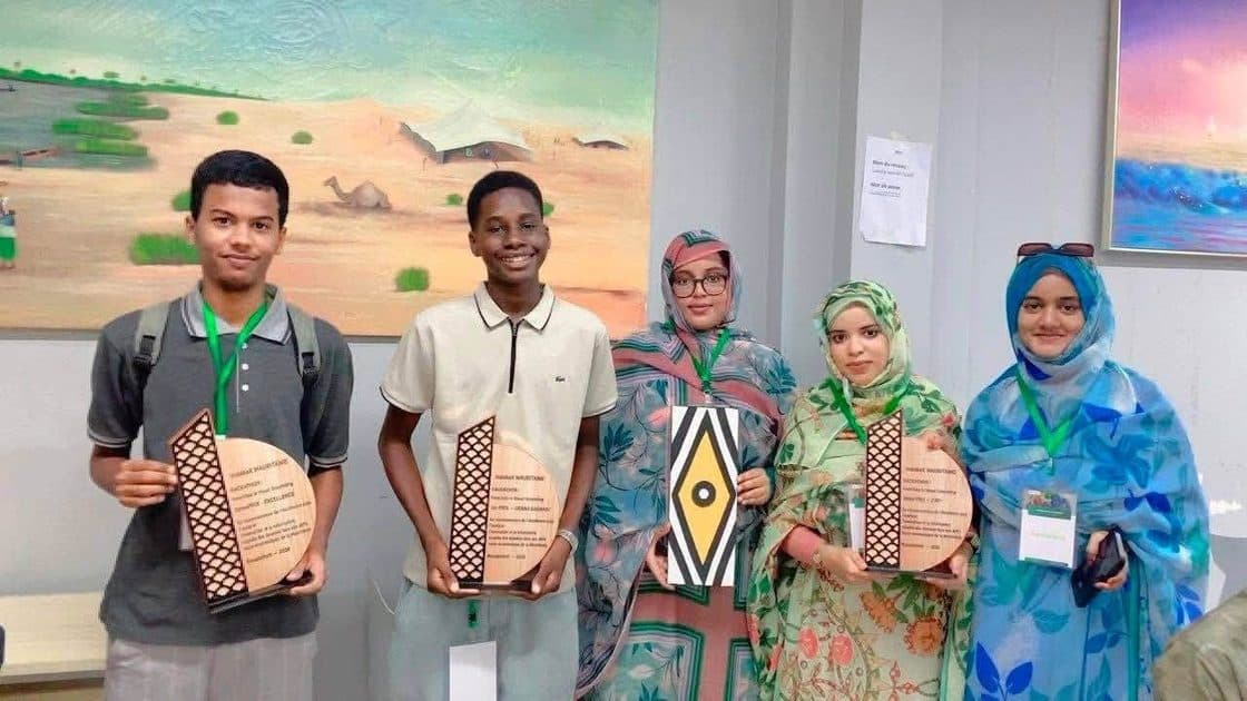 Les trois prix du hackathon IndabaX Mauritania 2026
